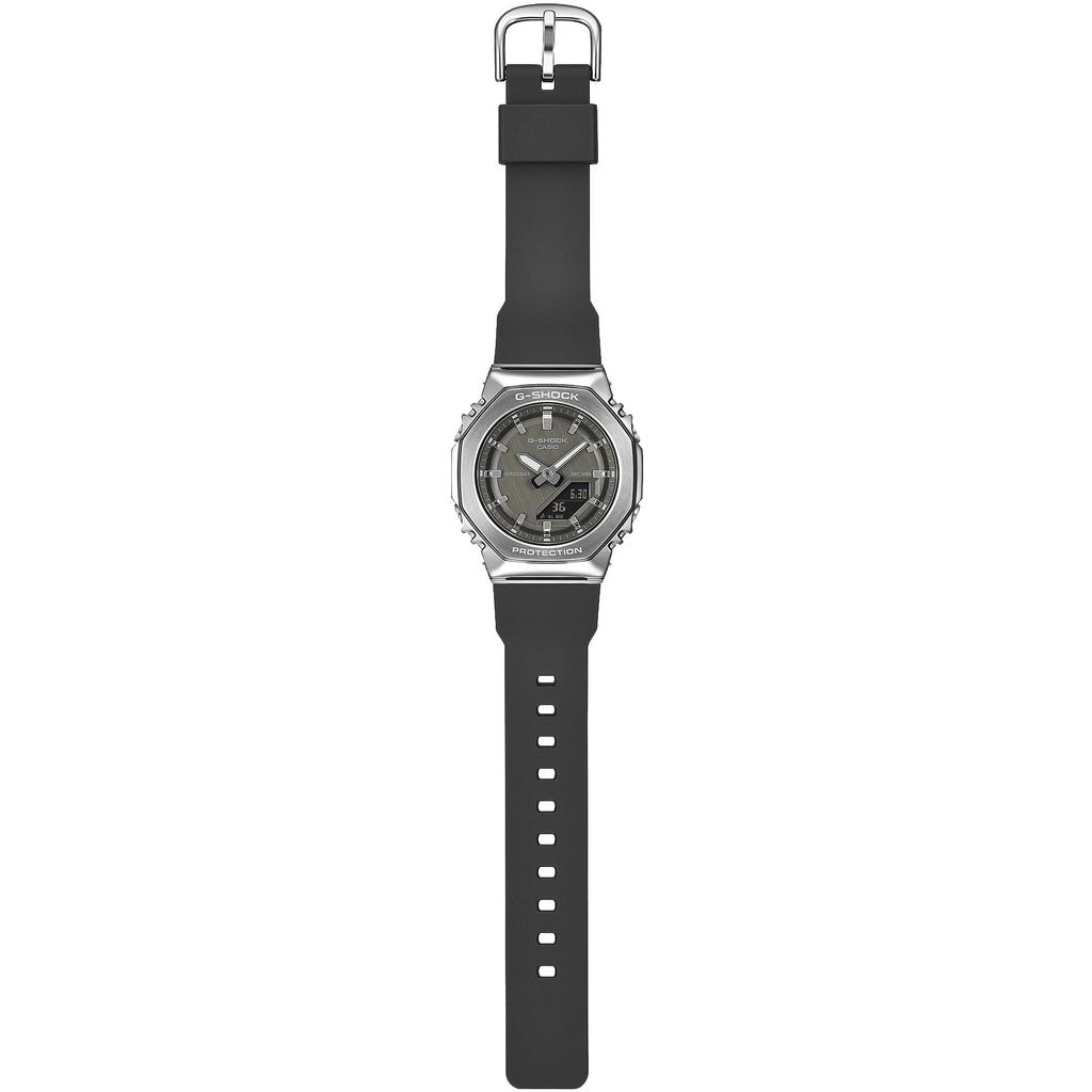 Casio G-Shock Women's Watch GM-S2110-1A1JF, Eco-Friendly Metal Cover, Silver & Black, Authentic Japan Model