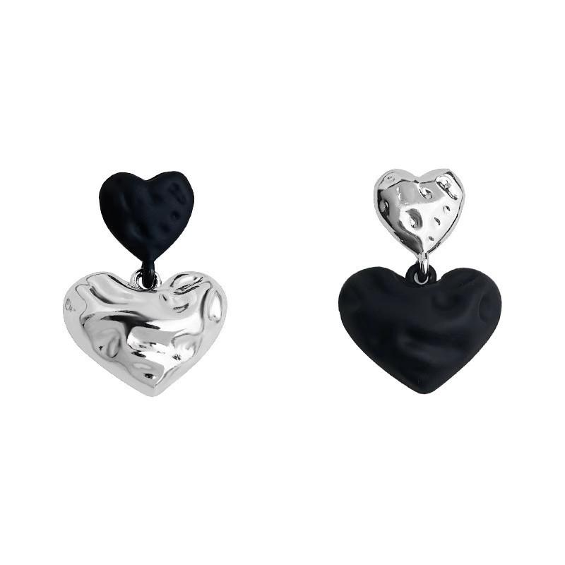 Asymmetrical Heart Stud Earrings: New 2025 Trend with Cold, Versatile Style