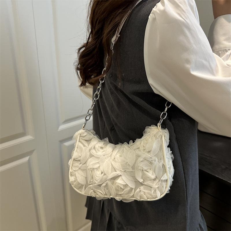 Ladies Summer New Romantic Cute Mesh Flower Shoulder Bag Commuter Chain Armpit Bag