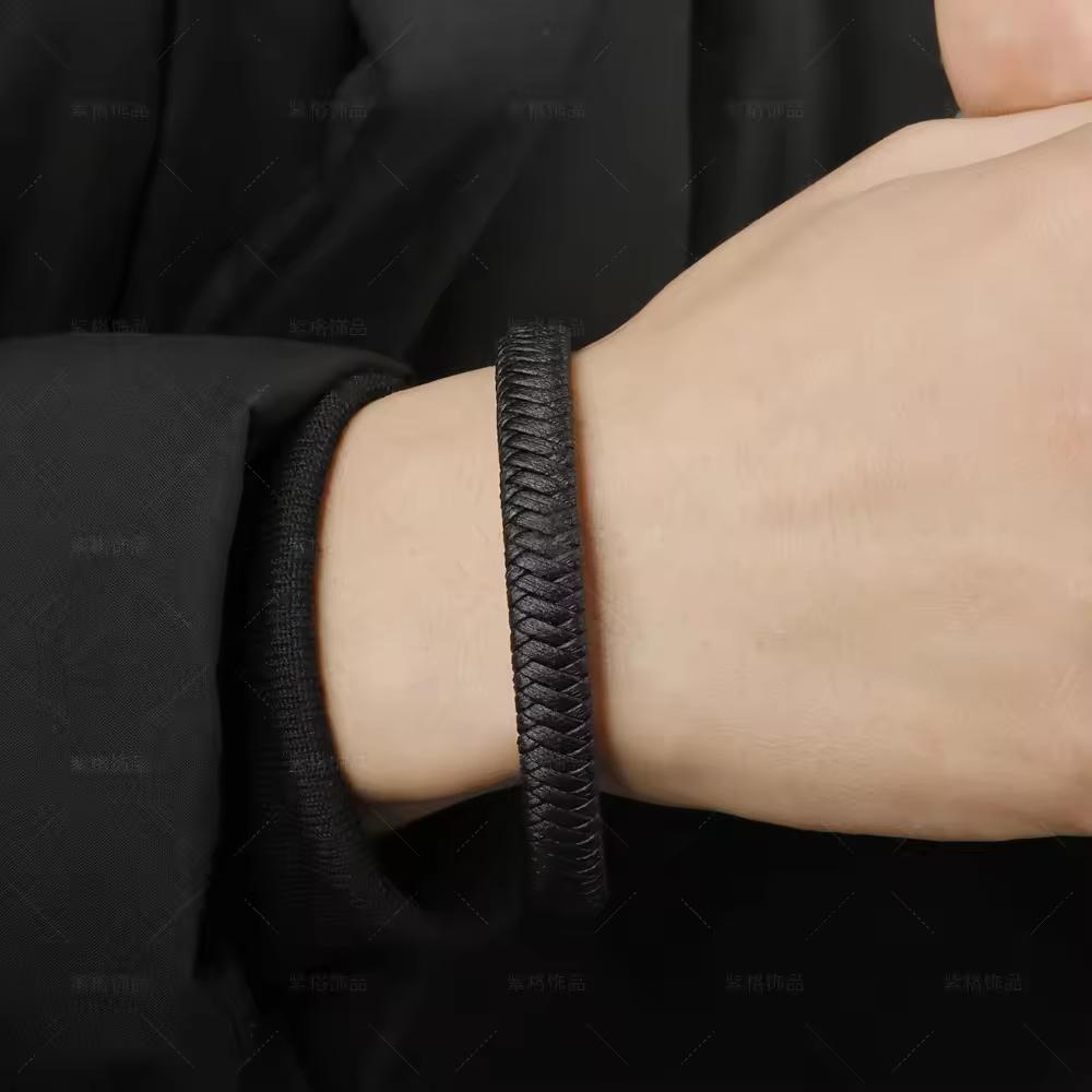 engrave logo Fashion Punk Men Jewelry Braided Leather Bracelet Men Handmade Bracelet Trendy Stainless Steel Clasp Male Bracelets