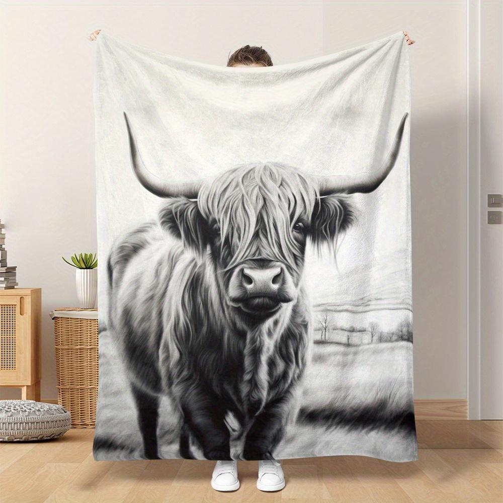 Cozy Highland Cattle Print Flannel Blanket - Soft, Warm Throw for Naps, Camping, Travel & Home Decor | Perfect Gift for Friends,