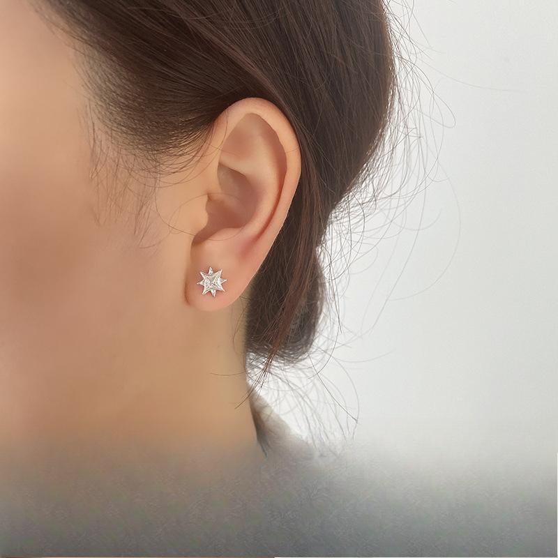 Korean Version of Asymmetric Eight-point Star Earrings Personalized Earrings for Women's New Style Versatile and Fashionable