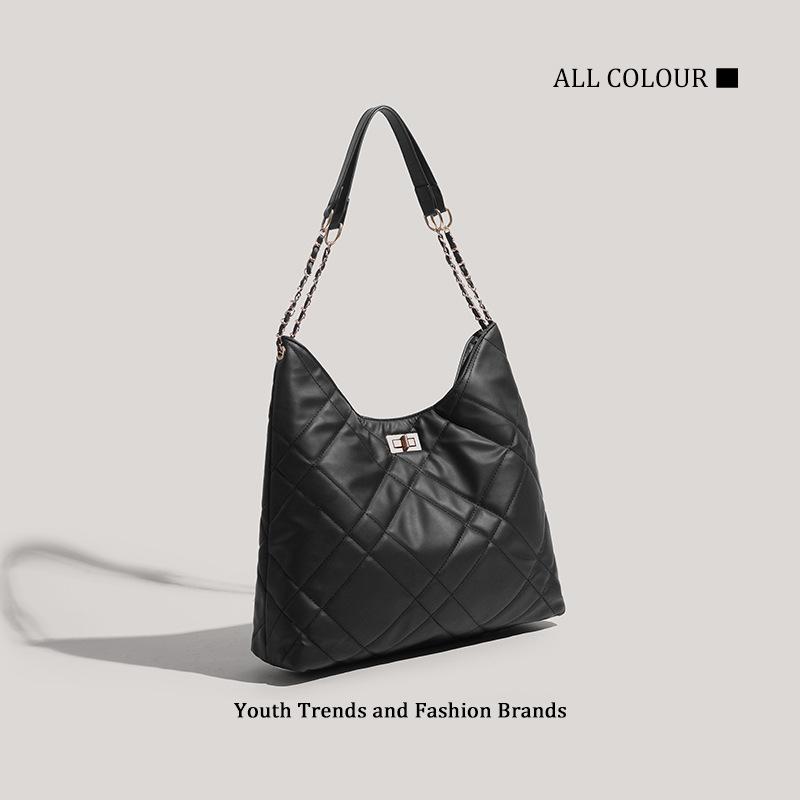 Xiaoxiang Rhombus New Temperament Commuter Shoulder Messenger Bag Large Capacity