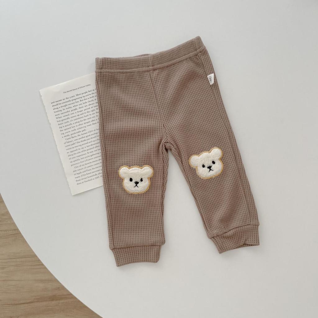 Waffelstrick-Bärenhose für Babys – Lässige koreanische Hose für Jungen & Mädchen