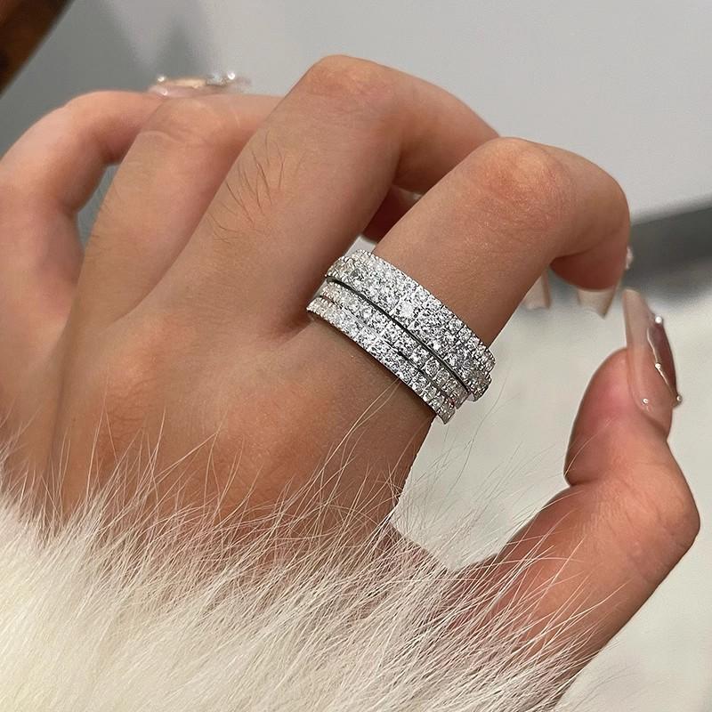 Huitan Luxury Paved Cubic Zirconia Rings for Women Wedding Band Accessories CopperColor Modern Fashionable Female Jewelry Party