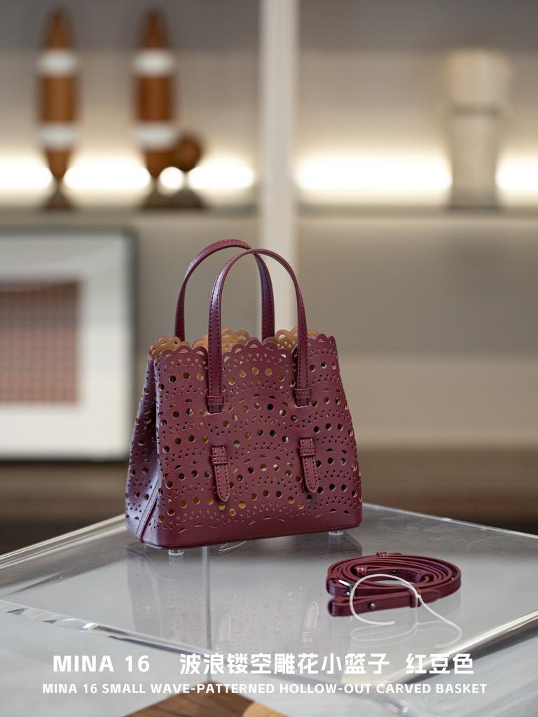 16 Small Folk Design New Style Floral Genuine Leather Portable Single Shoulder Crossbody Womens Bag Cowhide Decoration Bag