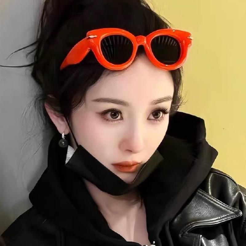 

Women s sunglasses, thick-framed round sunglasses, fashionable sunglasses.