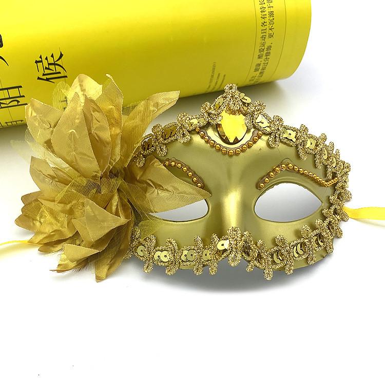 

Princess Themed Mask For Halloween Costume Party With Handmade Craftsmanship For All Ages золотой