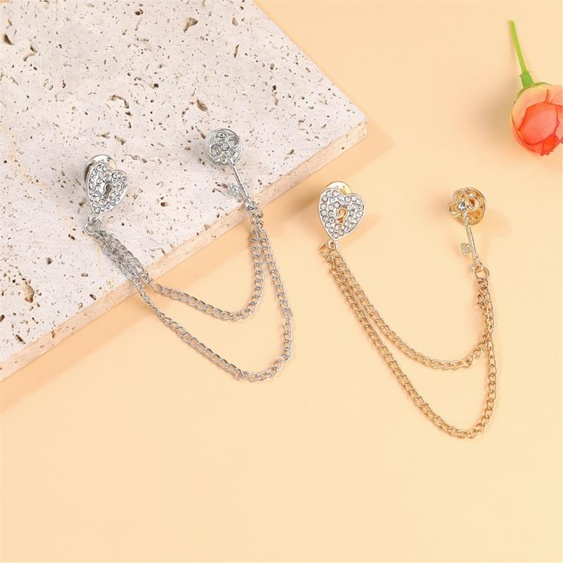 Elegant Metal Heart Key Brooch Long Chain Fashion Accessory odern Key Heart Brooch With Extended Chain For Women Men
