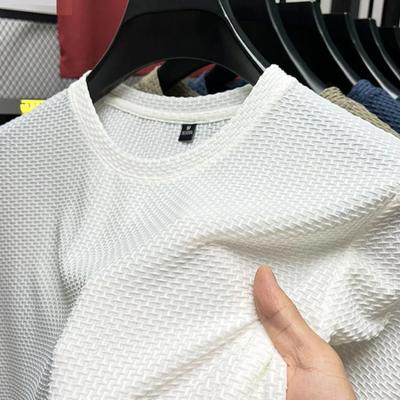 Sommer Neues Herren Rundhals Kurzarm T-Shirt Knitterarm und Atmungsaktiv Top Textur Stoff Freizeit Vielseitig