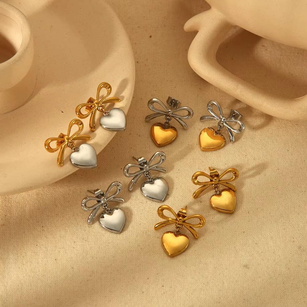 Simple Exquisite Gold Plated Heart-Shaped Pendant Earrings Stainless Steel Bowknot Stud Earrings Suitable For Daily Wearing