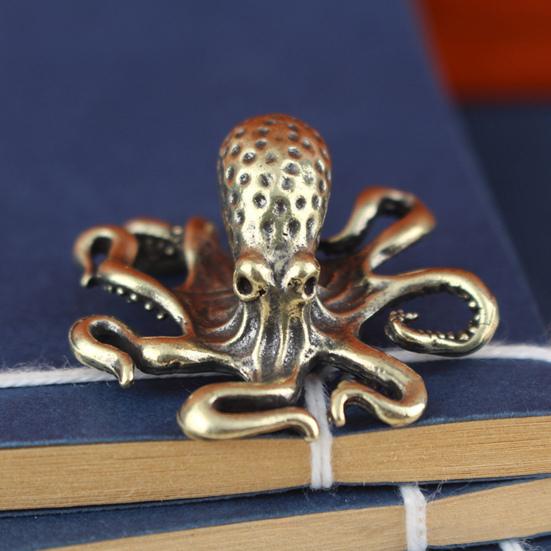 1/2/3/4Pcs Brass Octopus Figurine Metal Carving Octopus Statue Sea Animal Sculpture Feng Shui Decoration Home Office Desktop Ornament