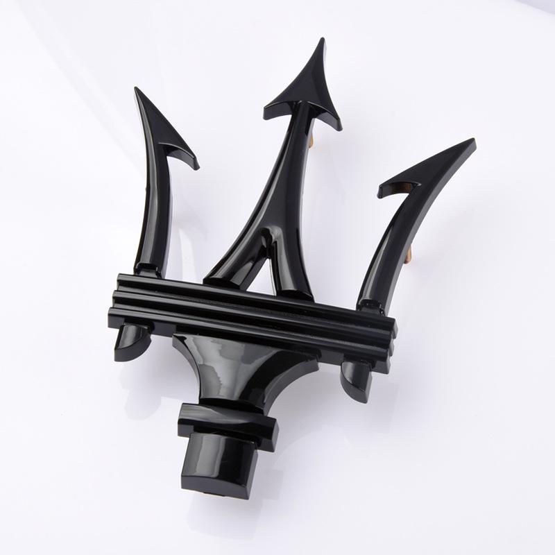 

Эмблема трезубца Maserati Ghibli V6 Логотип спереди