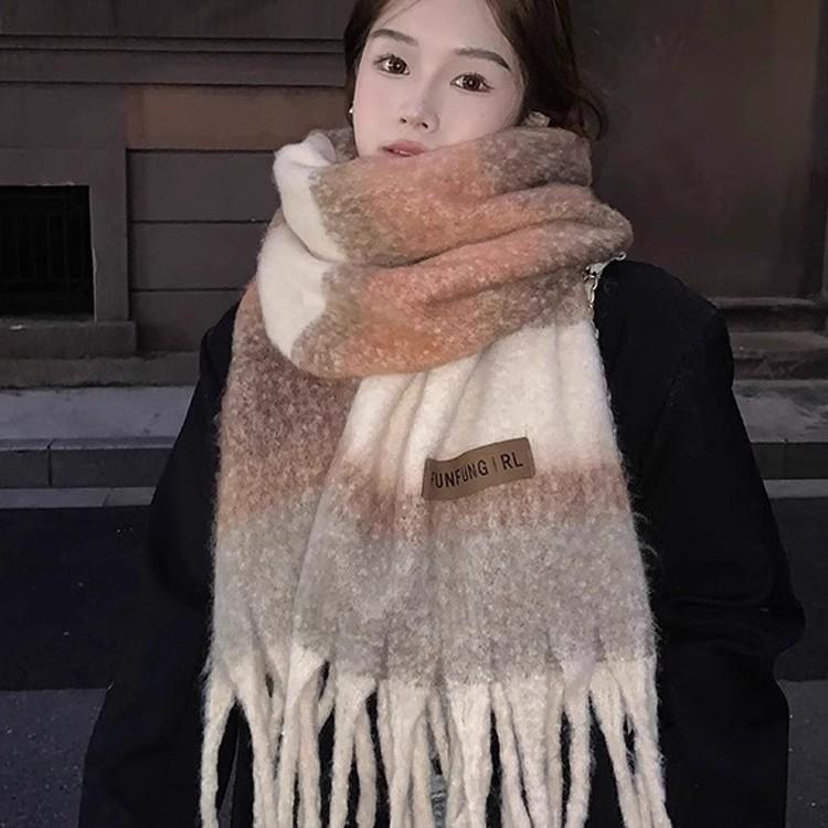 2025 Retro Striped Gradient Scarf: Thickened Warm Neck Warmer for Women