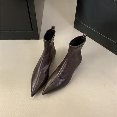 Puntige Koreaanse versie van korte laarzen dames mouw vierkante hak dameslaarzen dikke hak dunne laarzen niche design hoge hak Martin laarzen