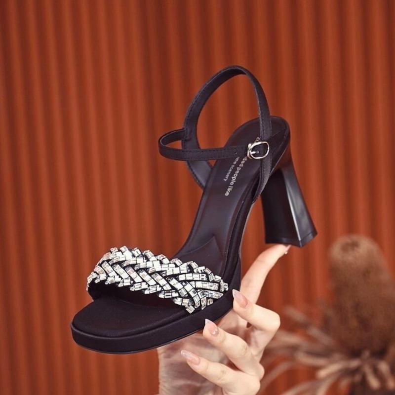 2025Plus Size Fashion High Heels Women Hollow Out Weaving Platform Woman Summer Buckle Strap Thick Heeled Sandalias