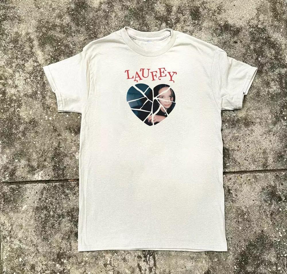 NEW Laufey Collection Unisex S to 5XL Cotton Unisex T-shirt HOT Unisex T-Shirt XL