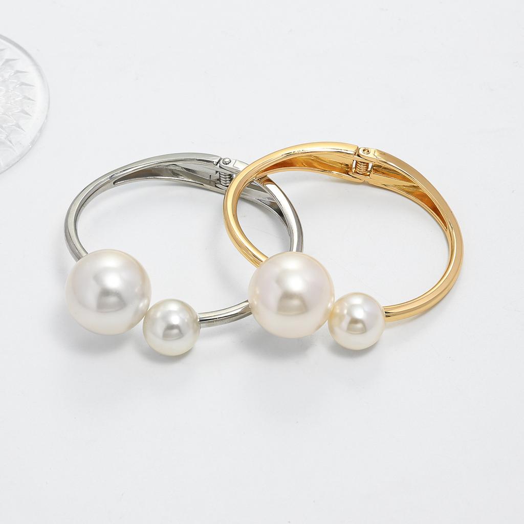 Jewelry popular pearl bracelet women's European and American personality opening simple gold-plated hot-selling jewelry