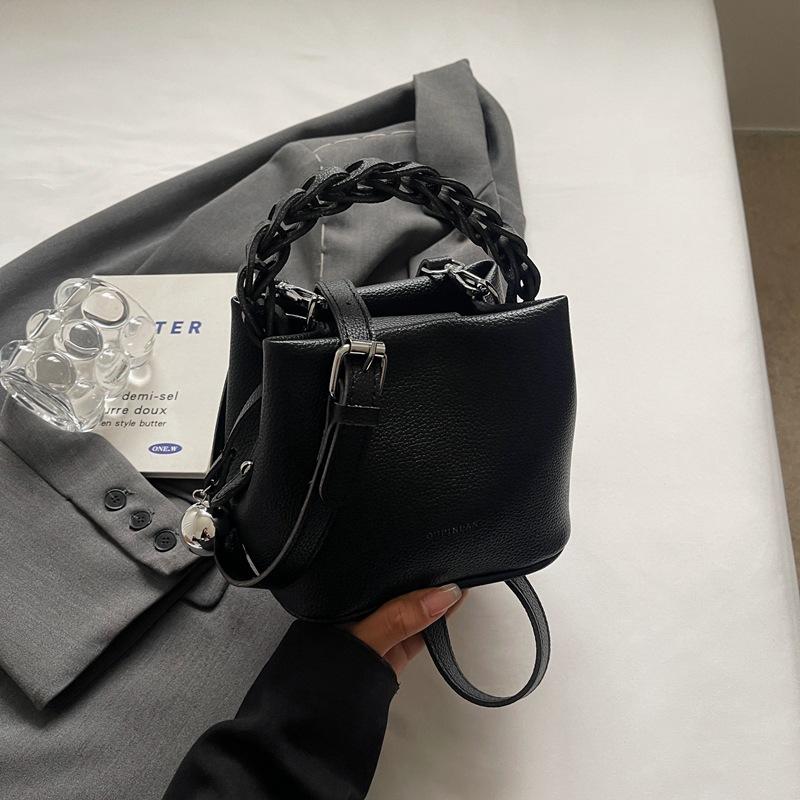 Сумки Женские 2025 Лето Новый Тренд Универсальная Нишевая Супер Огонь Сумка Через Плечо Модная Трендовая Сумка Кроссбоди Сумка Ведро