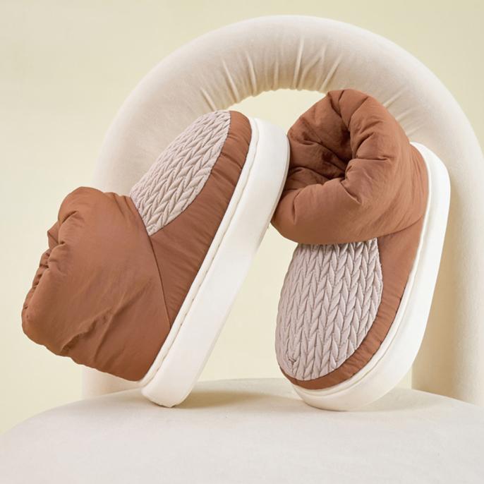 Men's Winter Fuzzy Warm Ankle Boots Waterproof Fur Lined Furry Slippers Non-slip House Slippers Home Shoes Indoor Outdoor Cozy Snow Boots for Male