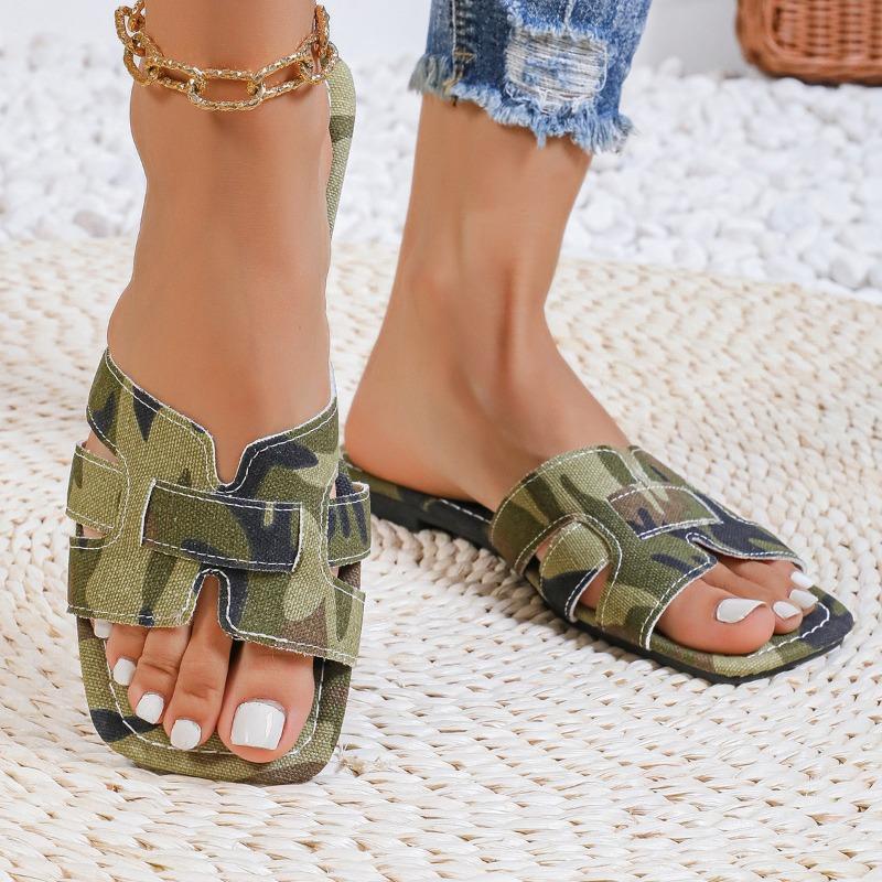 New Flat-bottomed Cool Slippers, New Casual Outer Wear, Simple and Fashionable Round Head Holiday Beach