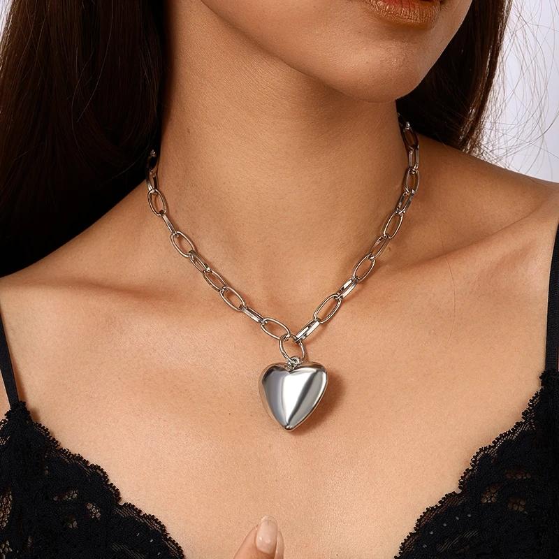 Cool Gold Color Metal Love Heart Pendant Necklace for Women Steampunk Necklace Chain Party Club Jewelry Gifts