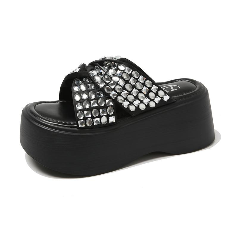 

Модные летние тапочки со стразами, женские сандалии на толстой подошве, модные женские туфли на танкетке высотой 8 см, женские открытые пляжные шлепанцы 38 чёрный