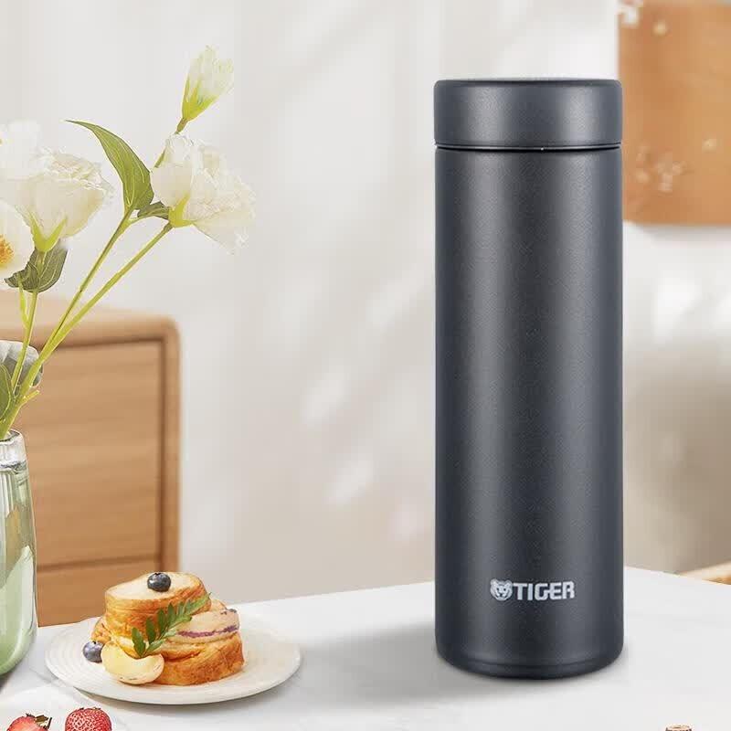 Tiger Dream Gravity Ultra-Light Stainless Steel Vacuum Bottle