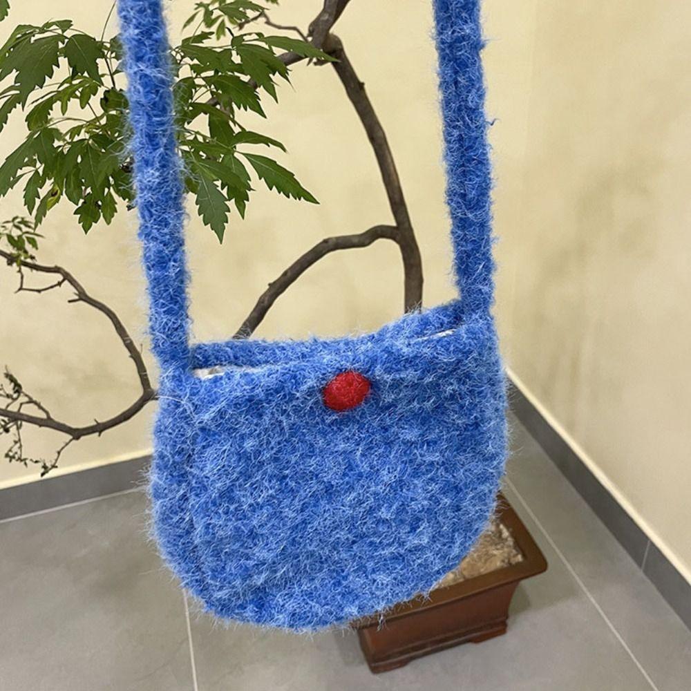 Soft Women Bucket Bag Sweet Winter Shoulder Bag Fashion Plush Crossbody Bag  Travel