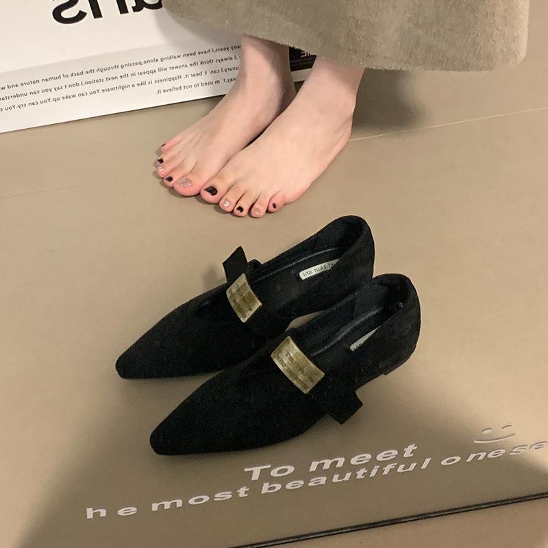 Korean Version of Temperament Versatile Single Shoes Women's 2025 Spring and Autumn New Inner Height Increase Small Fragrant Style Retro Shallow Mouth