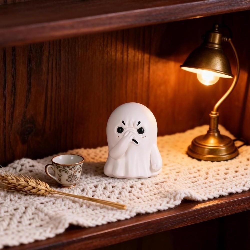 Resin Ornaments Halloween Nose-Pinching Ghost Desktop  Decor Ghost Statue  for Bathroom or Shelf