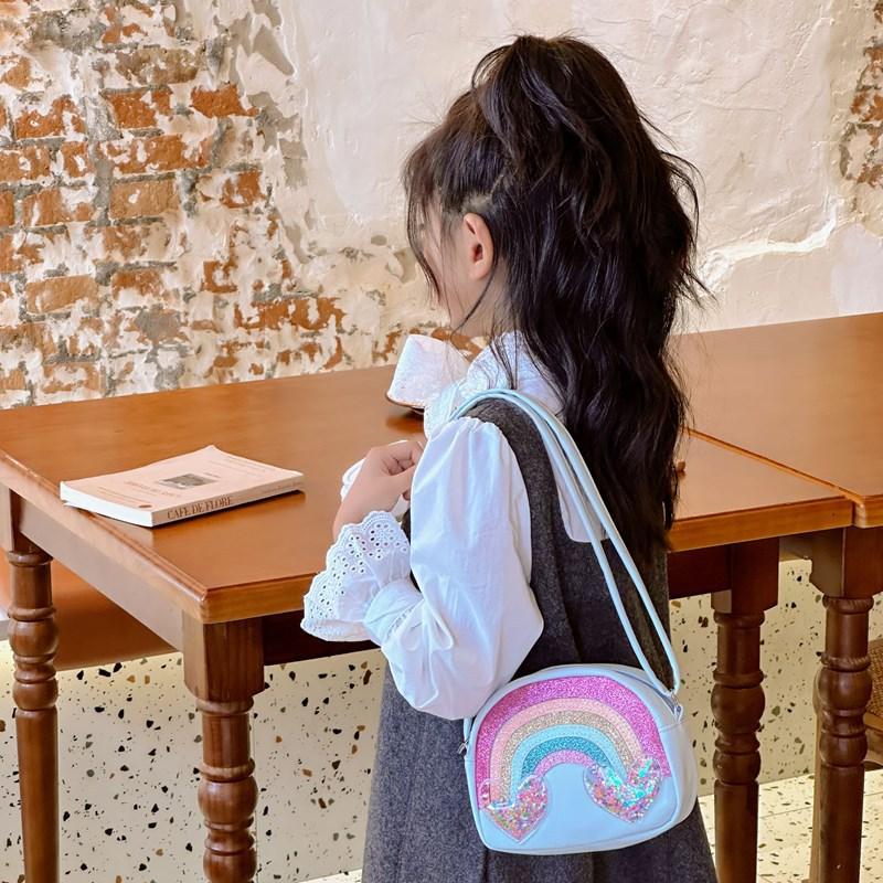 Single-shoulder Bag, Cartoonish and Cute Rainbow Heart-shaped Children's Crossbody Bag, Children's Bag