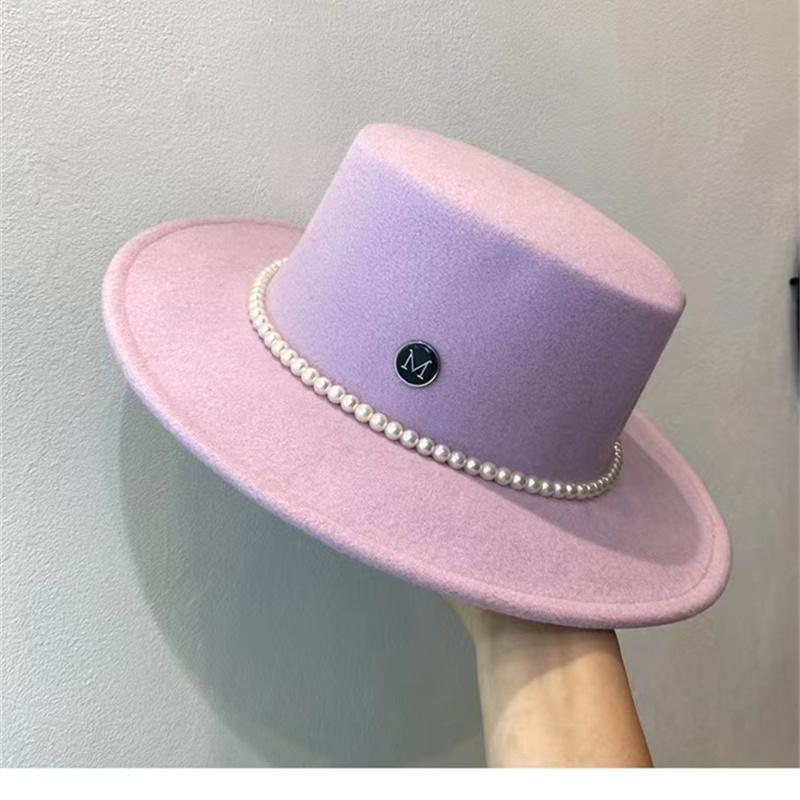 New Fedoras Women's Hat Flat Top Cap French Elegant Straw Hat Fedora Pearl Chain Hat Travel Beach Hat Panama Wide Brim Hat