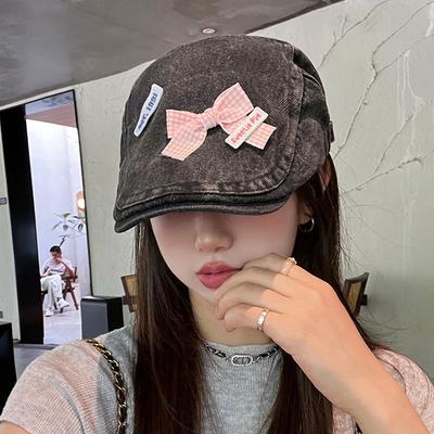 Kopfbedeckungen – Barette & Caps