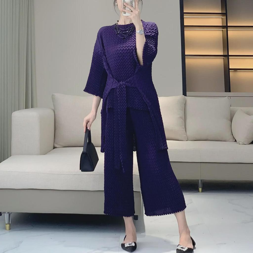 Pineapple Pleat Women's Wide-Leg Pants & Top Set: Chic & Stylish Two-Piece Outfit