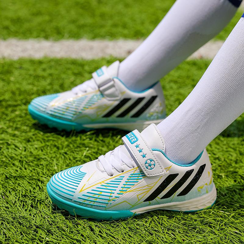 2025 children's football shoes boys' and boys' men's indoor Velcro boys' and children's student sneakers with broken nails training shoes