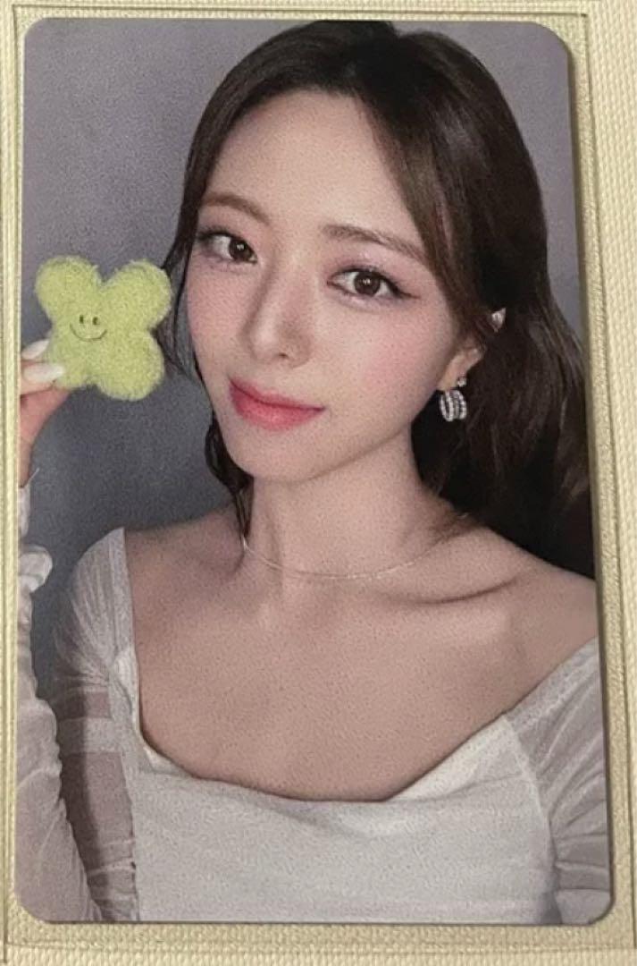 

[USED] itzy GOLD makestar 1.0 Taiwan limited trading card Yuna
