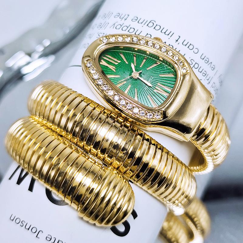 Snake Ladies Bracelet Watch Quartz Watch Personalized Bracelet Watch