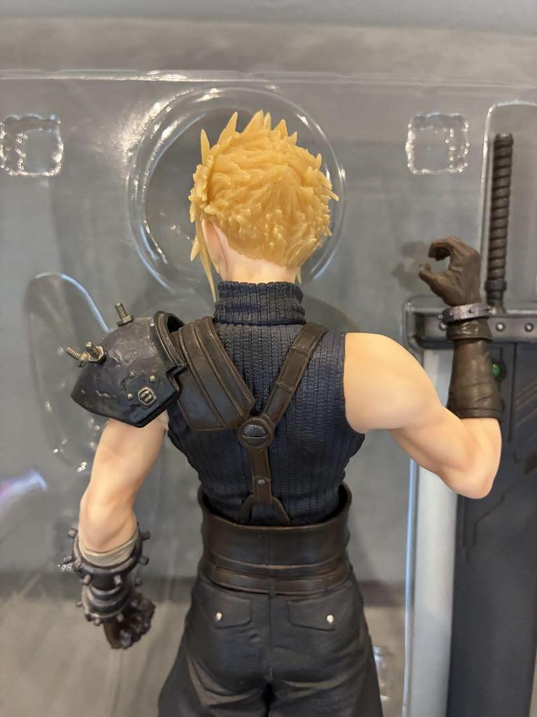 [USED] Final Fantasy 7 FF7 Cloud Static Arts