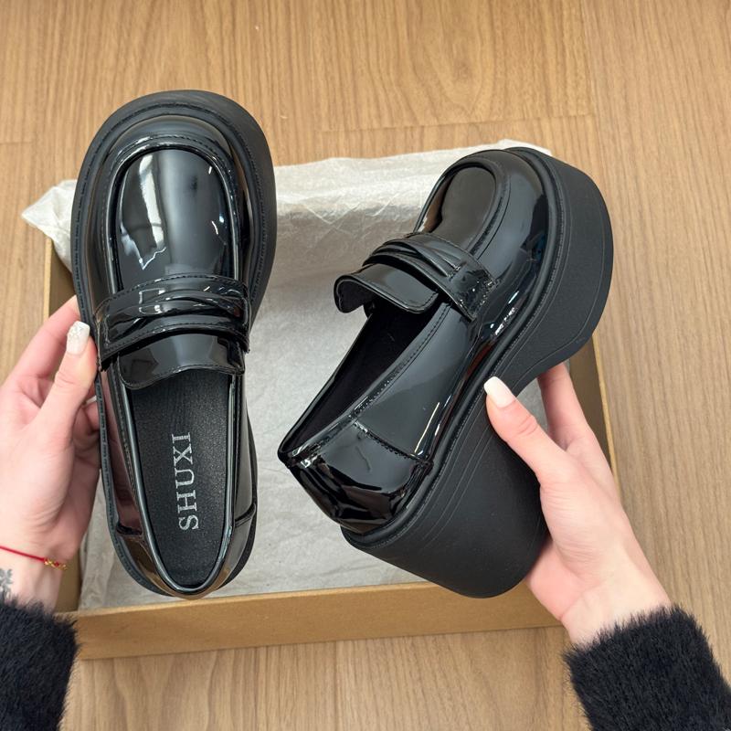 

2026 New Spring Women Chunky Loafers Shoes Concise Thick Heel Shoes College Style Female Slip On Leather Single Shoes 35