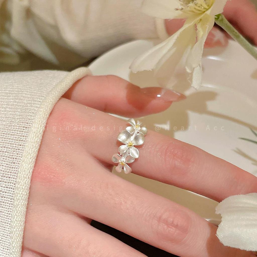 Stylish Silver Zircon Ring for Women - Light Luxury Open Design, Perfect for Index Finger