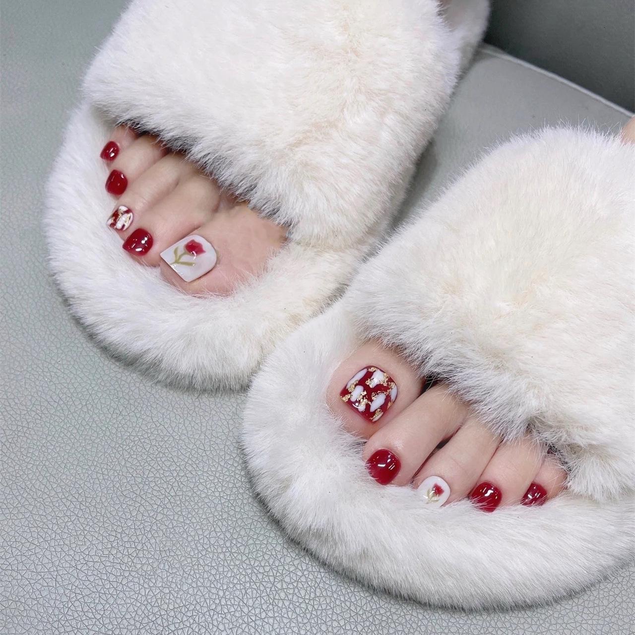 

Golden Glitter Small Flower Toenail Stickers - Red Pedicure Tips for Summer Whitening.