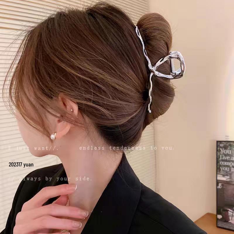 Pinza a morsetto in metallo ad alto livello con fiocco per capelli 2024 per donna: Pinza per Capelli a Forma di Squalo, Grande, Elegante, Stile Freddo, per la Nuca