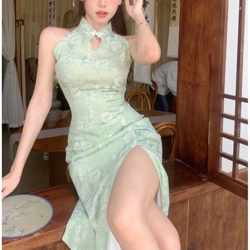 Nový čínský styl chladná zelená a vylepšený čínský oděv sexy letní nové dámské šaty na ohlávku pro ženy