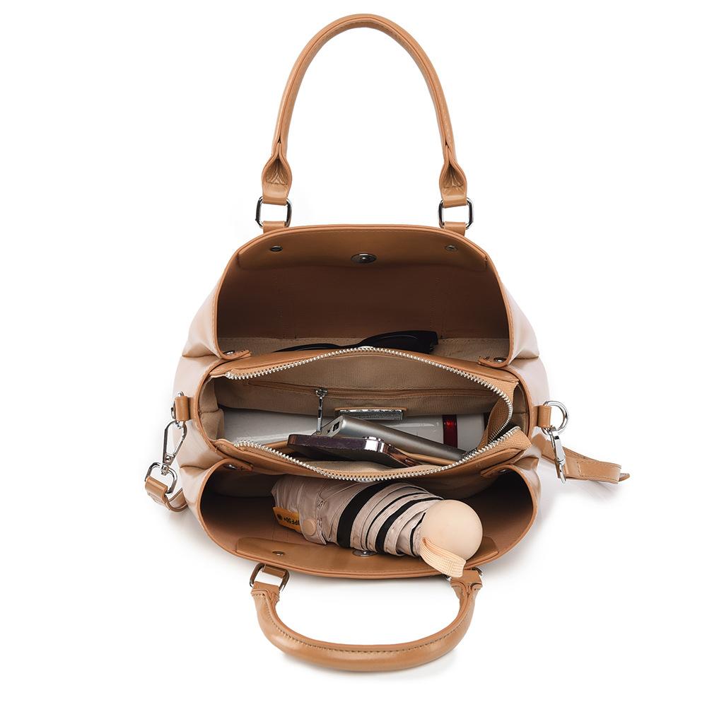 Handbag New Large Capacity Bag Fashion Oil Wax Leather Multi Layer Mom Bag Commuter Shoulder Bag