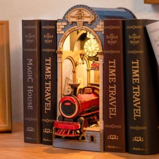 3D Dřevěné puzzle série Book Nook (Cestování v čase) s japonským návodem k použití