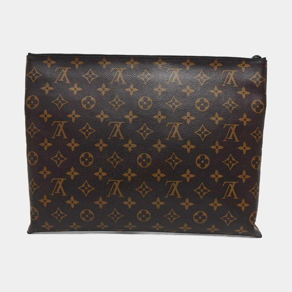 [Pre-Owned] A4 Pouch Monogram Leather Handbag - Very Good #X0MHRP