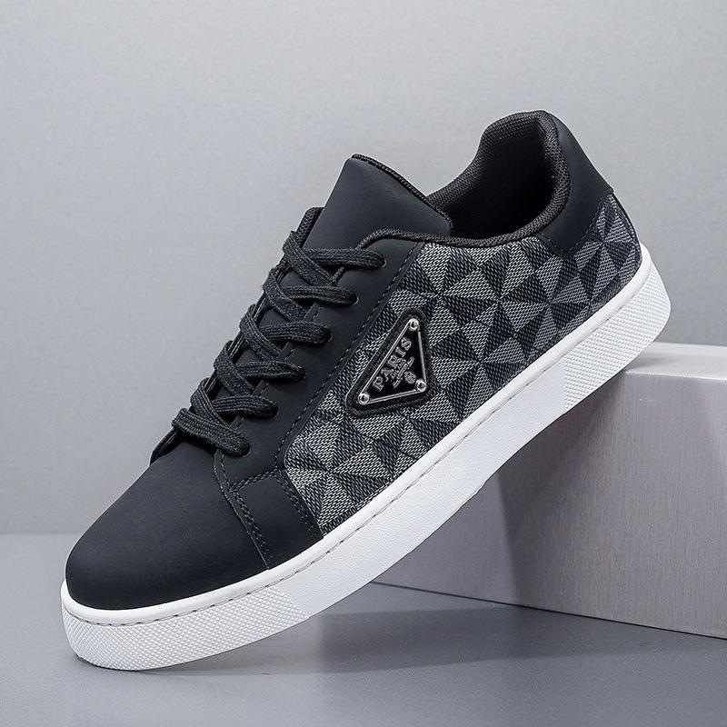 Herren vielseitige atmungsaktive Board Schuhe vier Jahreszeiten Freizeitschuhe Modetrend Sportschuhe Herren Lederschuhe Britische Herrenschuhe