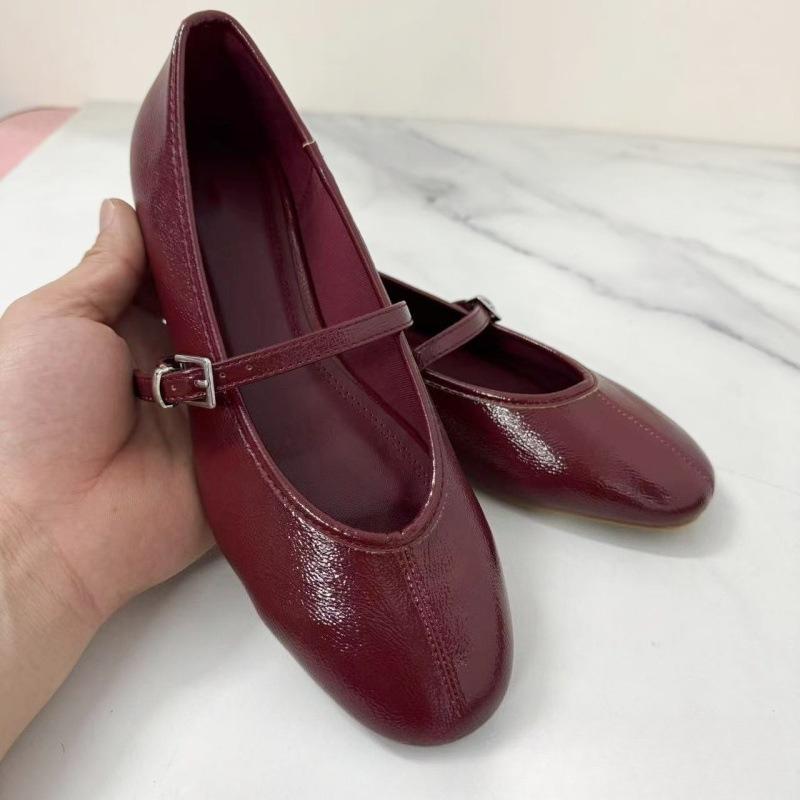 High Quality Women Flats Patent Leather Buckle Strap Elegant Soft Sole Plus Size  New Summer Trendy Ladies Mary Jane Shoes