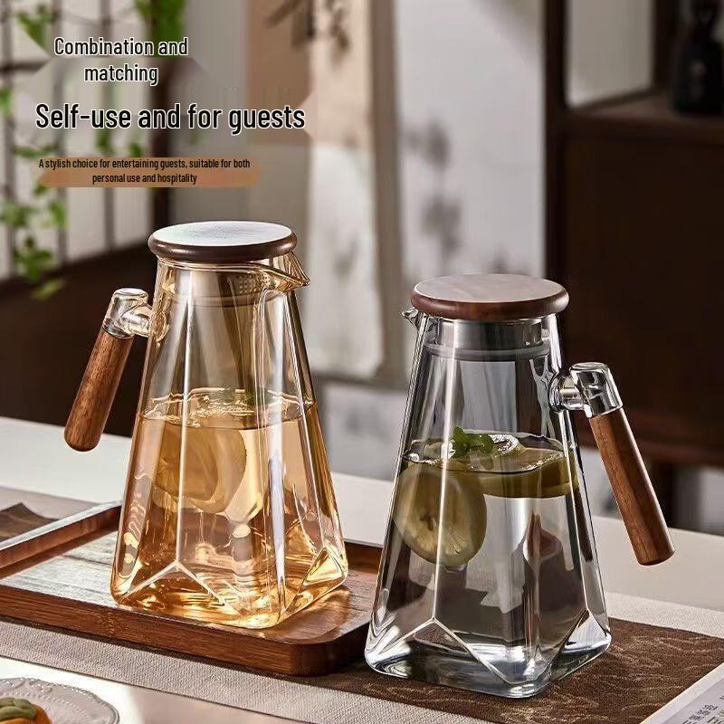 Mr. Jian Thickened Glass Water Pitcher with Walnut Wood Lid